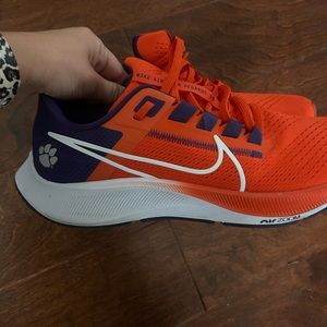 Nike Clemson sneakers size 10.5. Air zoom
